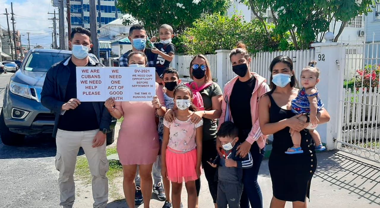 "Estamos desesperados": varados en Guyana, cubanos que ganaron la lotería de visas enfrentan un futuro incierto 