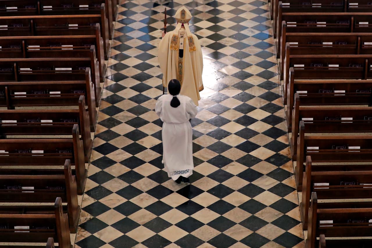 Condenan a un sacerdote por cargos de tráfico y abuso sexual contra menores de edad