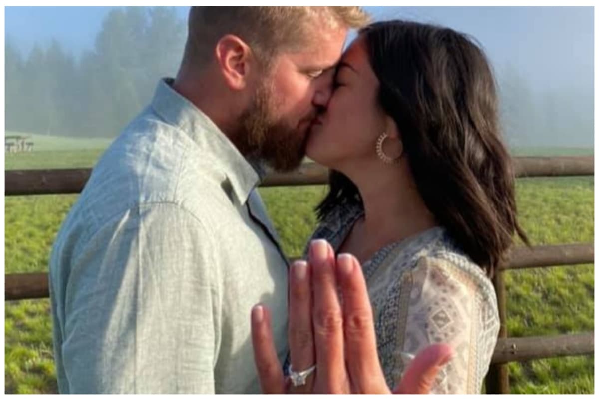 La historia de Aric Hutchinson originario de Ogden, Utah y Samantha Miller ha conmovido a muchos, desde que se hizo público que tan sólo tenían cinco horas de haberse unido en matrimonio, cuando ella murió en un accidente y él sigue muy grave en un hospital en Carolina del Sur.