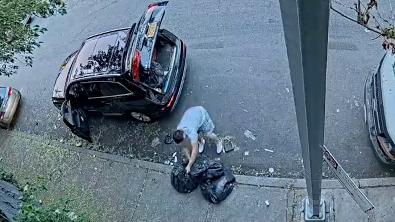Departamento de Limpieza llama ‘idiota’ a hombre captado arrojando basura en calles de Brooklyn