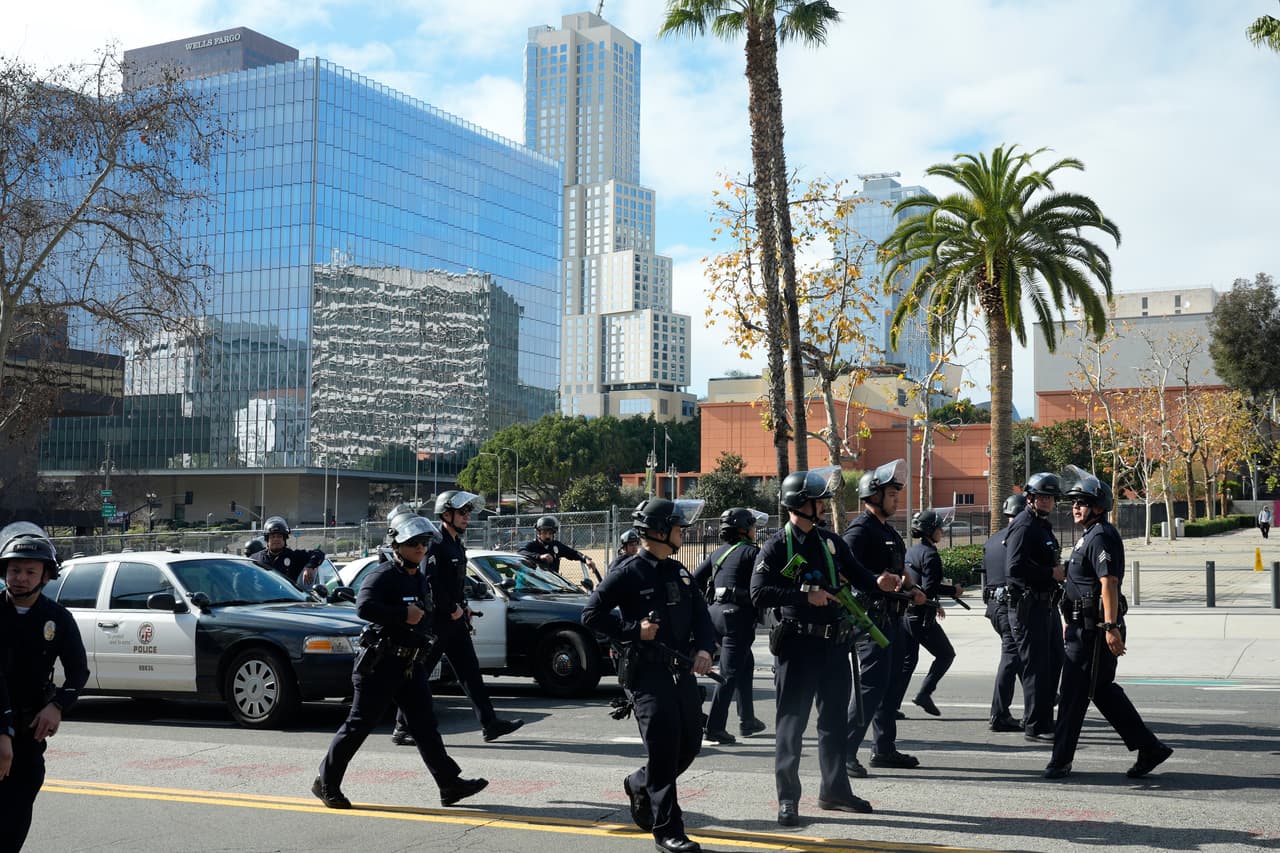 Un adolescente queda gravemente herido tras una manifestación a favor de los inmigrantes en Los Ángeles
