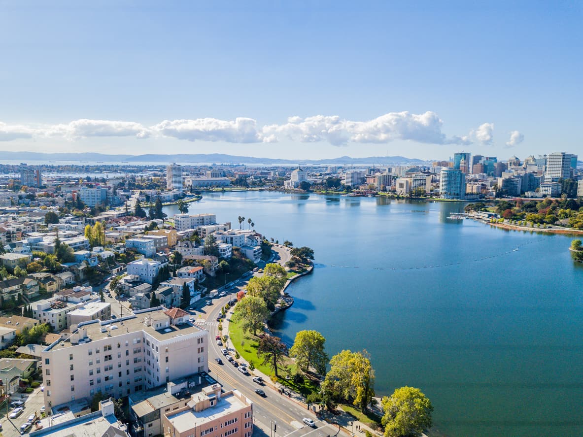 <b>Oakland |</b> Los alquileres han subido 16.6% anual hasta mayo. Ahora los propietarios piden $3,752.