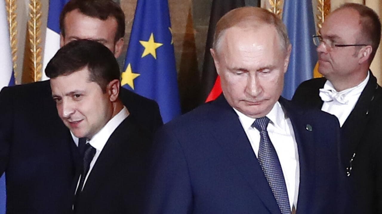 <b>En video: </b>El presidente ucraniano pide "no entrar pánico" ante la escalada de tensiones con Rusia.
<br>
<br>El presidente de Ucrania, Volodymyr Zelenskiy, se dirigió a su nación para tratar de disminuir la preocupación latente sobre los riesgos.