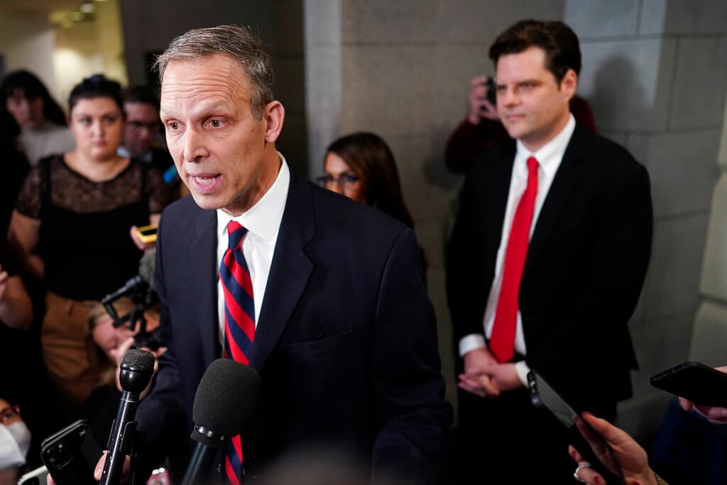 <h3 class="cms-H3-H3">Scott Perry (Pennsylvania)</h3>
<br>
<br>Este aliado cercano de Donald Trump dijo que estaba “firmemente comprometido a cambiar el statu quo sin importar cuántas rondas se necesiten”, tuiteó. “Si @GOPLader McCarthy hubiera luchado casi tan duro para derrotar las políticas fallidas y tóxicas de la Administración @POTUS Biden como lo ha hecho por sí mismo, sería el presidente de la Cámara en este momento”.