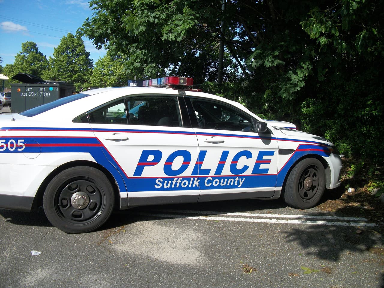 El Departamento de Policía del Condado de Suffolk ofrecerá 
<b>un curso gratuito de seguridad para conductores</b> adolescentes. Serán los días 14, 15 y 16 de agosto, en dos sesiones de dos horas. 
<a href="https://www.univision.com/local/nueva-york-wxtv/nueva-york-policia-suffolk-ofrece-curso-gratuito-adolescentes-evitar-peligros-volante-como-aplicar" target="_blank">Conoce cómo aplicar</a>.