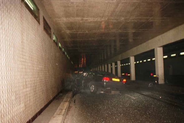 Al pasar por el túnel de la plaza del Alma en la capital francesa, el chofer perdió el control y provocó el fatal choque. Diana tenía tan sólo 36 años.