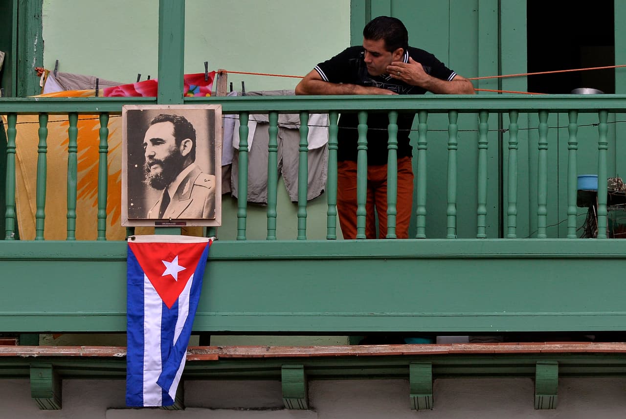Por qué cinco senadores proponen un proyecto de ley para levantar el embargo comercial a Cuba