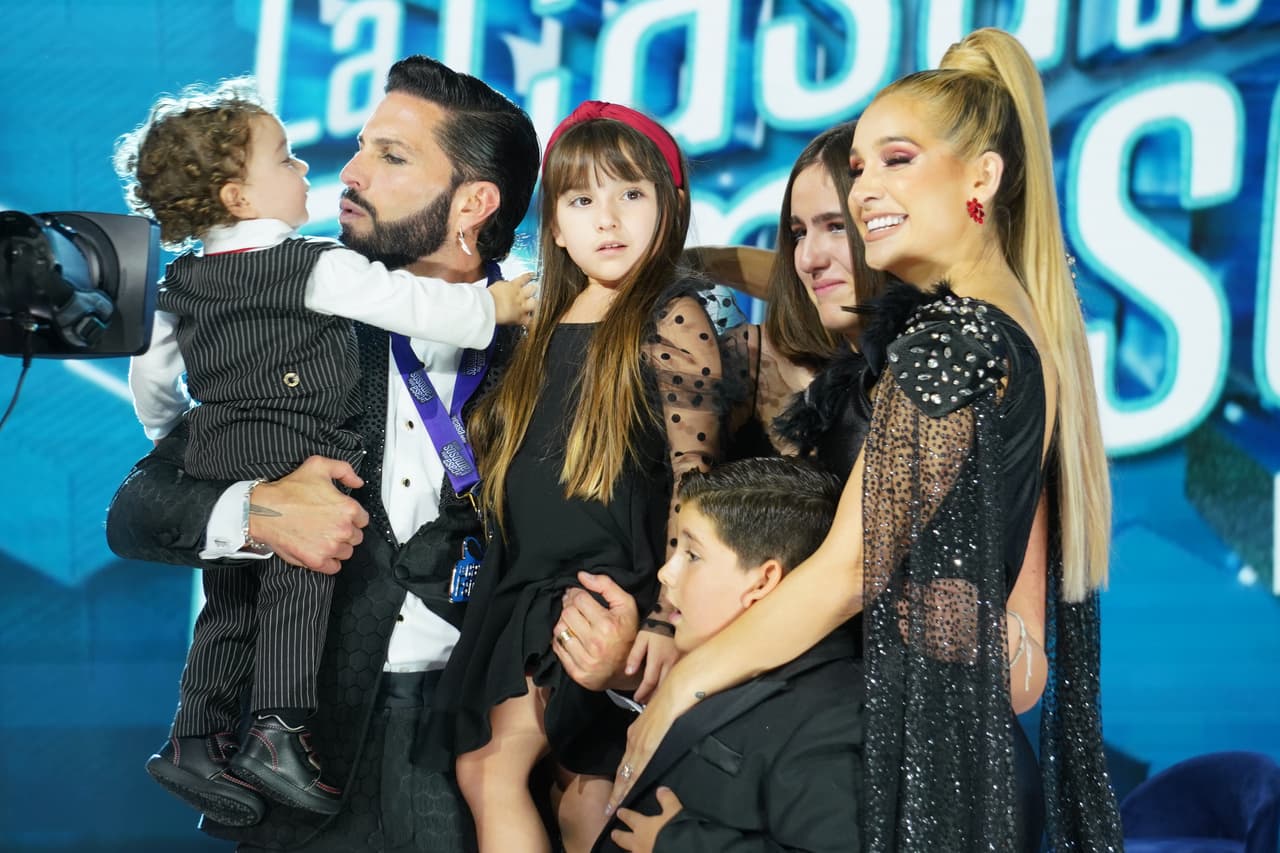 Incluso su hija mayor Ivanna vino de Estados Unidos para estar con su papá en este gran momento.