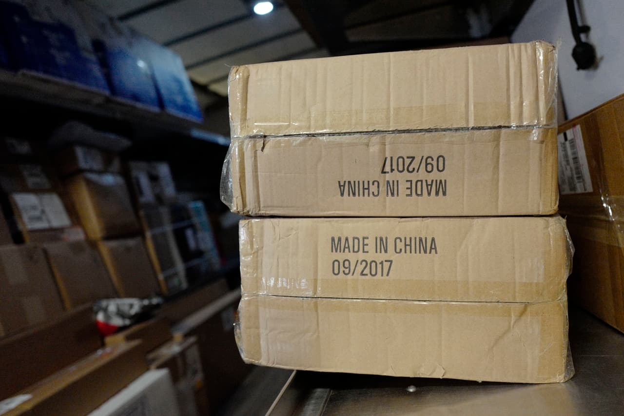 China acusa a EEUU de "matonismo comercial" tras la entrada en vigor de nuevos aranceles