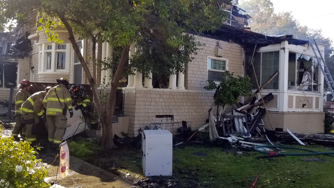 Todas las plantas y el ático fueron afectadas por este incendio.