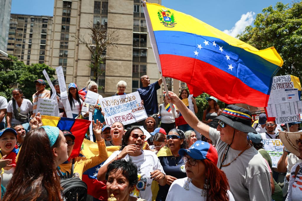 Rector electoral venezolano denuncia irregularidades en las elecciones presidenciales
