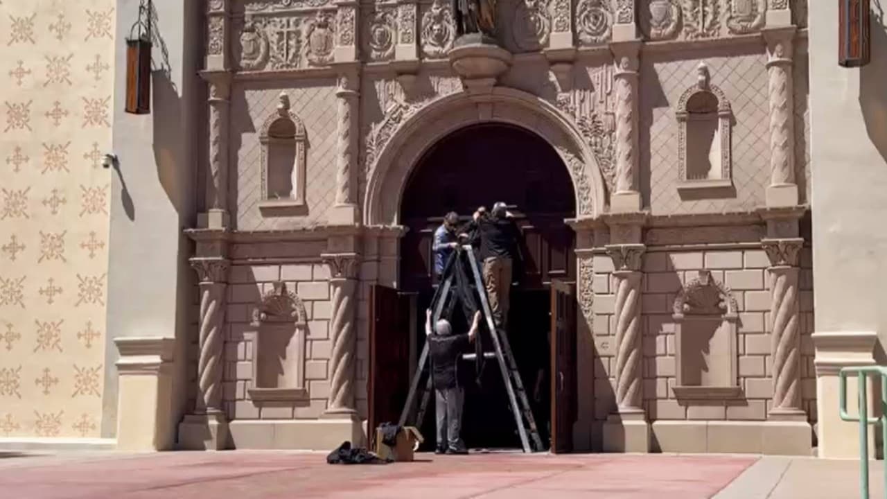Arizona reacciona a la muerte del papa Francisco, primer pontífice latinoamericano