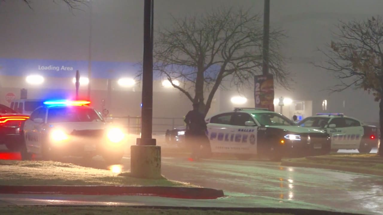 Durante la madrugada del domingo, 
<b>un robo en un negocio en Dallas resultó en un tiroteo entre los sospechosos y los oficiales del Departamento de Policía de Dallas </b>(DPD), dejando a uno de los presuntos ladrones herido de bala.