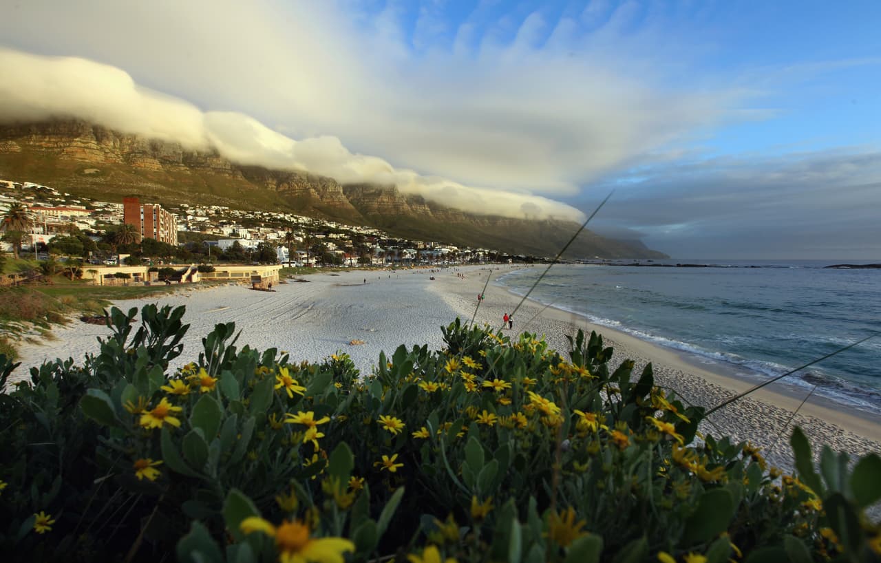 <b>Ciudad del Cabo, en Sudáfrica, </b>es uno de los pocos lugares del mundo que ofrece vistas en donde se combina la civilización con la naturaleza de forma tan inspiradora. | Foto: iStock.