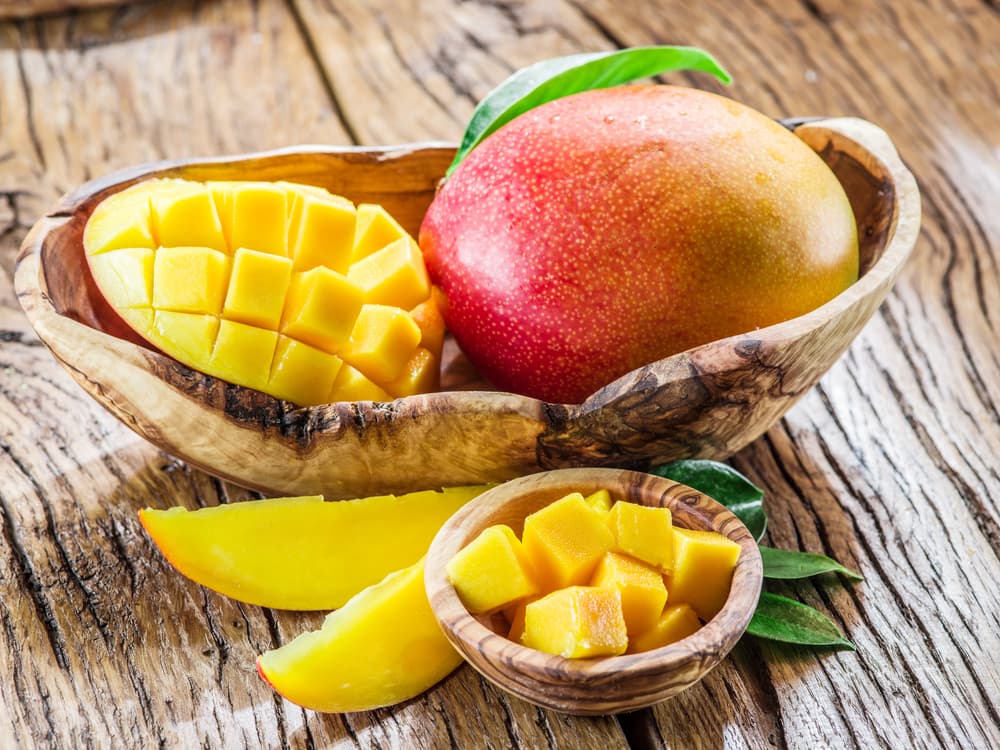 Las frutas tropicales como el mango, guaraná o el aguacate serán las favoritas de un 
<b>CÁNCER</b> para aumentar su deseo sexual.