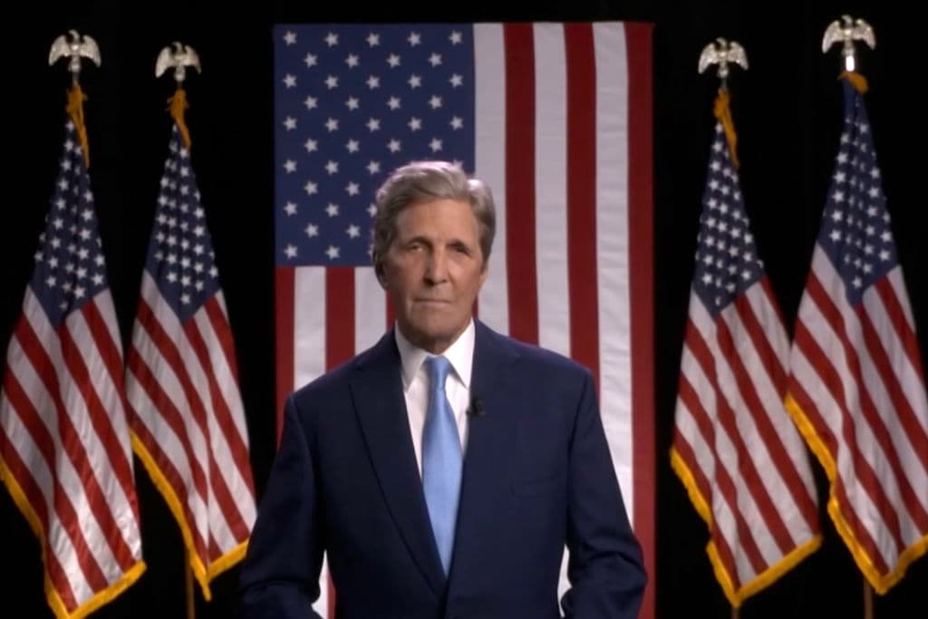 El exsecretario de Estado, 
<b><a href="https://www.univision.com/temas/john-kerry">John Kerry</a></b>, criticó el liderazgo del presidente Donald Trump durante la convención, diciendo que Trump ha dilapidado las cosas buenas que recibió del gobierno de Barack Obama, "como todo lo que ha heredado".