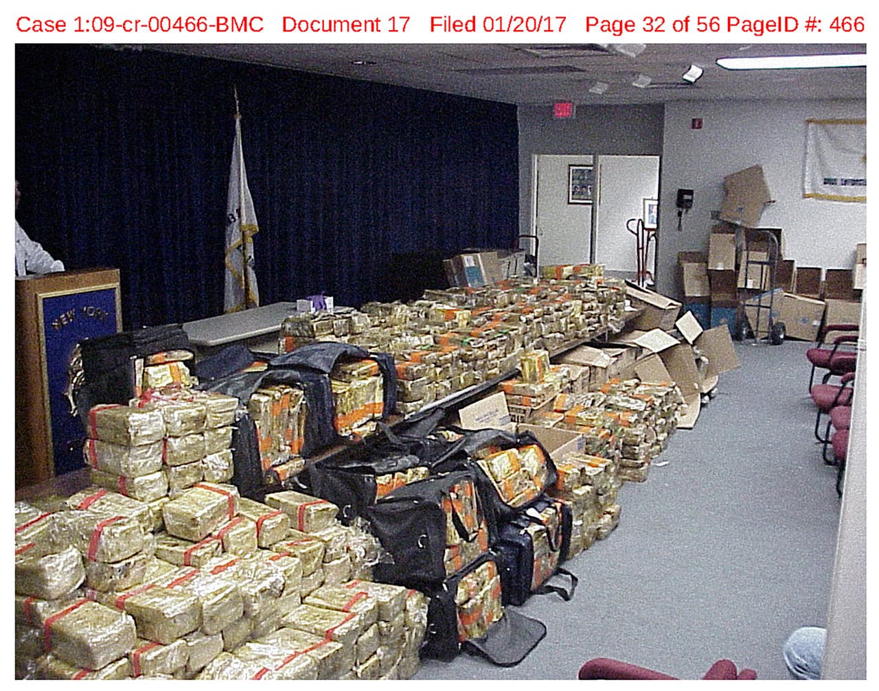 <b>Evidencia 3:</b> 1,923 kg de cocaína decomisados en un vehículo y un depósito de Brooklyn, New York.
