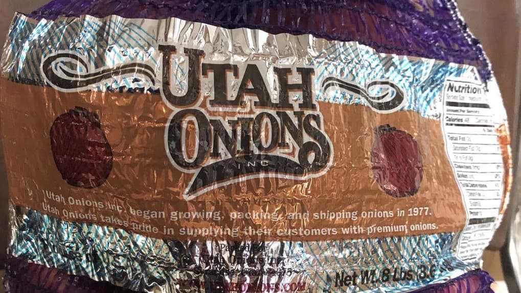 <b>Marca</b> 
<b>Utah Onions</b>
<br>Revise el paquete o busque una calcomanía en la cebolla para ver si es de Thomson International, Inc., o una de las marcas que las distribuyeron. Si es así, no lo coma y tire a la basura.
<br>