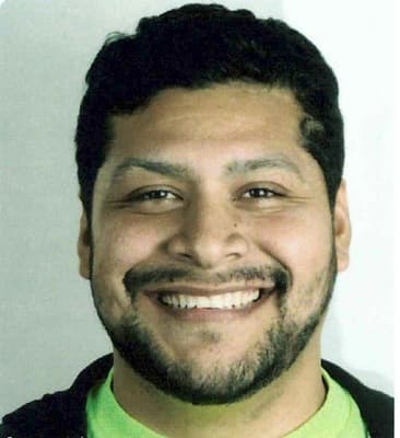 <h3 class="cms-H3-H3">Jesús Eduardo Páez López </h3>
<br>
<br>Este hombre, con 31 años cumplidos, 
<b>fue secuestrado por varias personas armadas en El Roble, Sinaloa, México</b>, durante la madrugada del 4 de enero de 2020, sin que desde entonces se tengan noticias suyas. 
<br>
<br>El FBI 
<b>ofrece una recompensa de hasta 10,000 dólares </b>por información que conduzca a su recuperación, vivo o muerto. 
<br>
<br>