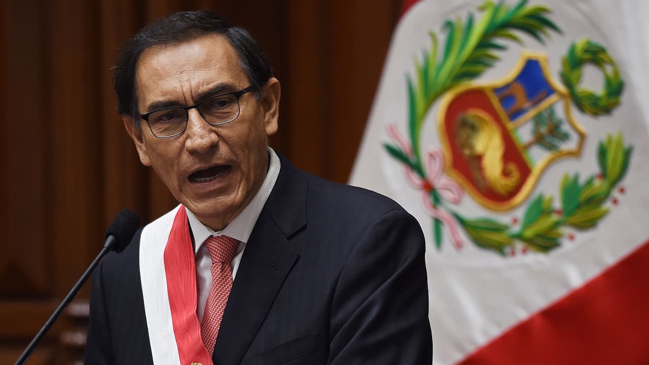 Martín Vizcarra, el ingeniero que enfrenta el desafío de sacar a Perú de la actual crisis política