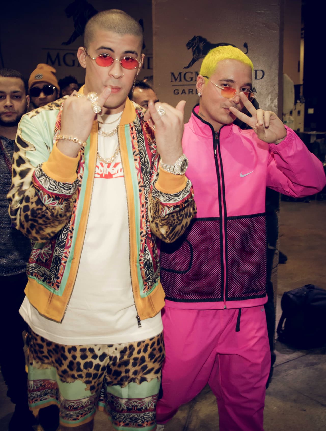 ¿Cuál look te gusta más? ¿Bad Bunny y J Balvin?