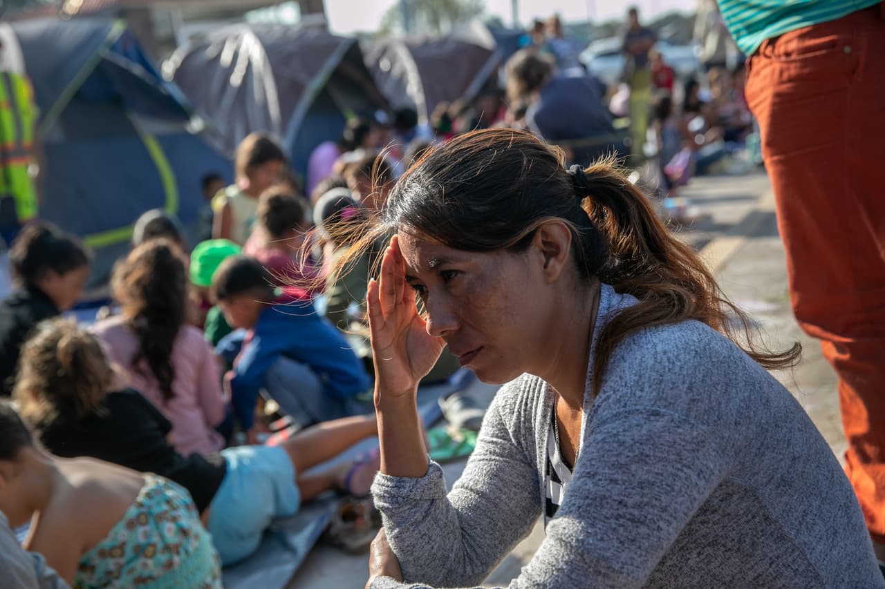Corte bloquea regla que niega asilo a migrantes que cruzan por un tercer país antes de llegar a EEUU
