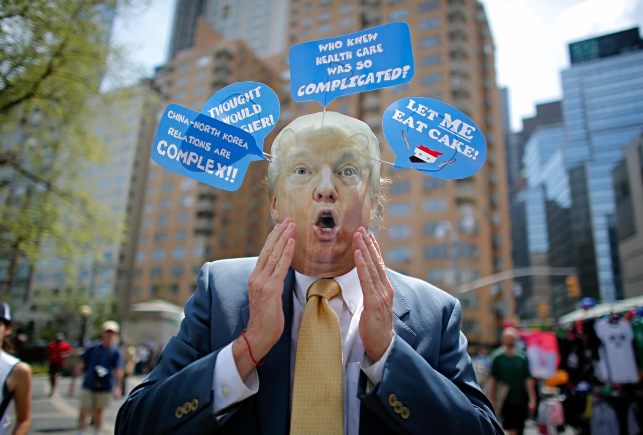 <b>‘100 días de fracaso’ (29 de abril).</b> Cientos de activistas contra Donald Trump se reunieron en Nueva York para conmemorar con una protesta los primeros 100 días de la nueva administración. La actividad fue denominada ‘100 días de fracaso’.