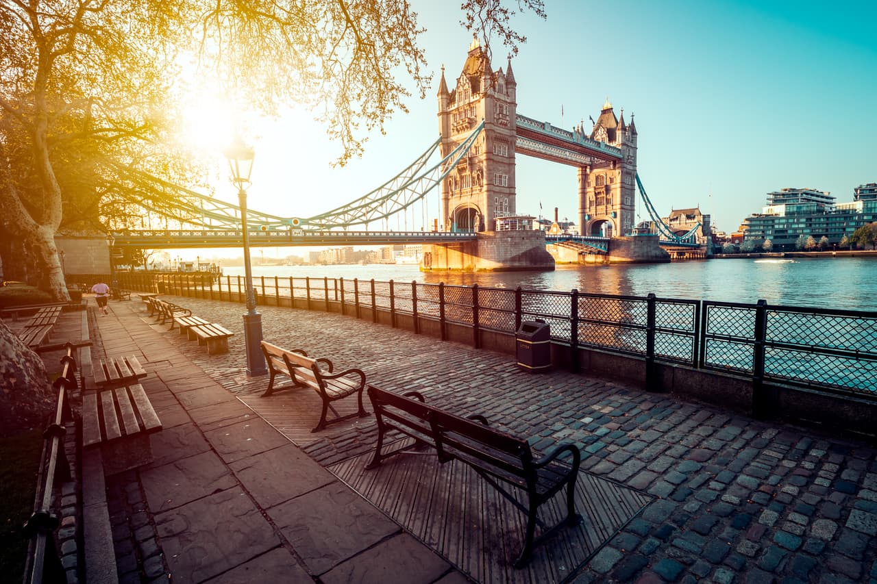<h3 class="cms-H3-H3">8. Londres, Reino Unido </h3>
<br>
<br>A pesar de ser una de las metr´opolis más importantes del mundo, Londres es un sueño para todos los amantes de las 
<a href="https://www.univision.com/temas/bicicleta">bicicletas</a>, 
<b>gracias sus espacios adaptados y a su cultura víal.</b> Para muestra de esto se pueden recorrer los 16 kilómetros de la Ruta 4 de la National Cycle Network en la que se puede observar distintos sitios turísticos como el London Eye, Shakespeare's Globe, la Tate Modern y hasta el Big Ben. 
<br>
<br>