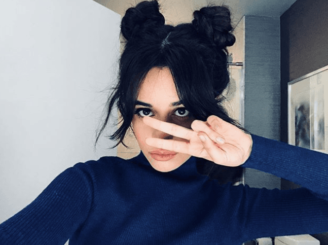 Después de cuatro años, Camila Cabello decidió dejar el grupo y a ciencia cierta no se supo la razón de la separación. Y ella no quiso revelar en la entrevista si renunció o la sacaron.
