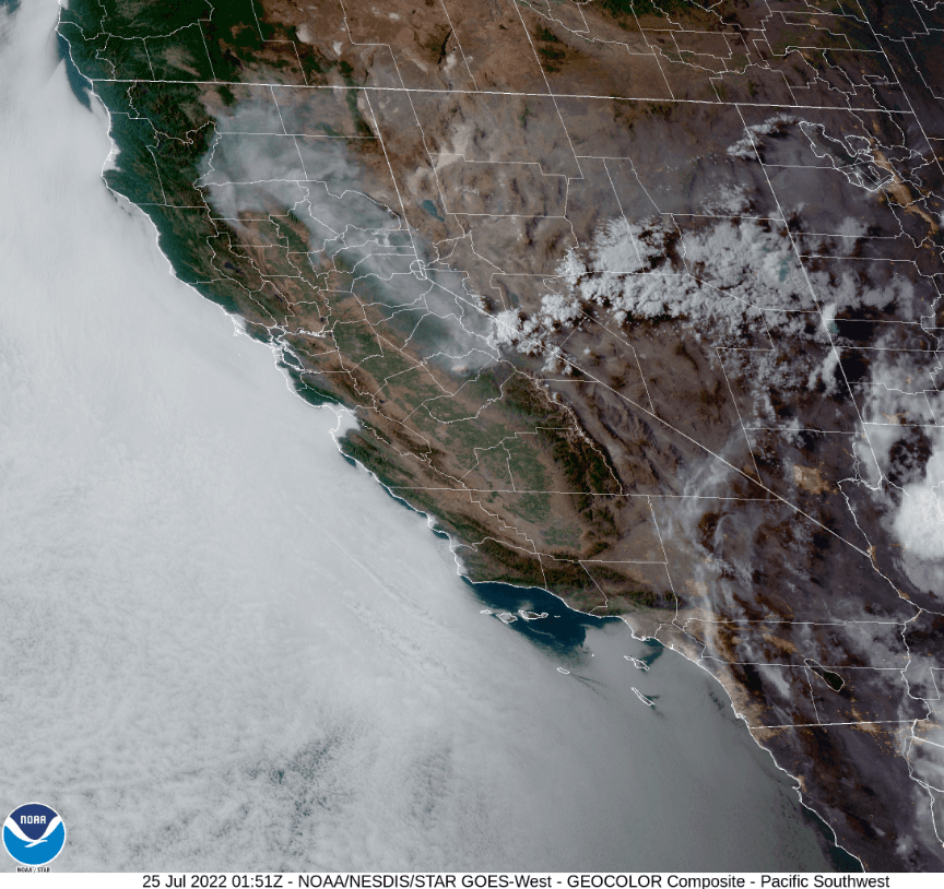 Este lunes, las condiciones de humo en la región norte persisten, de acuerdo con un reporte del Servicio Meteorológico Nacional (NWS) Sacramento. Si quieres consultar la calidad del aire en tu región en tiempo real puedes usar la herramienta digital 
<b>Spare the air</b>, en 
<a href="https://www.sparetheair.com/" target="_blank">este enlace</a>.