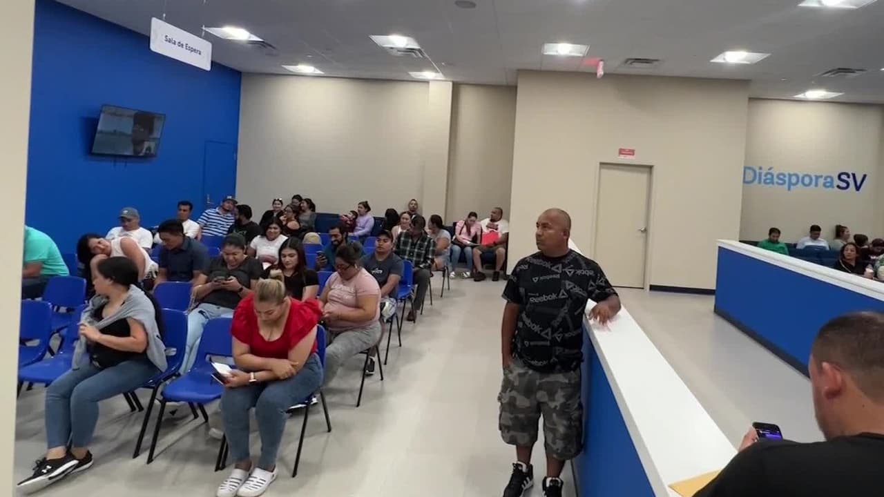 Te decimos paso a paso lo que debes hacer para reinscribir tu TPS en el consulado de El Salvador