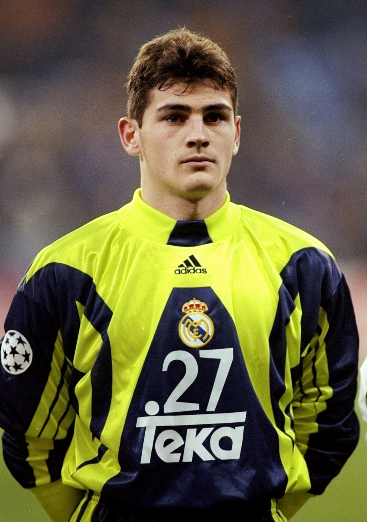 Nacido el 20 de mayo de 1981, Iker fue campeón del mundo Sub'20 con España en 1999 y fue convocado, a sus 16 años, al primer equipo de Real Madrid para un partido de Liga de Campeones. Fue suplente de Santiago Cañizares.