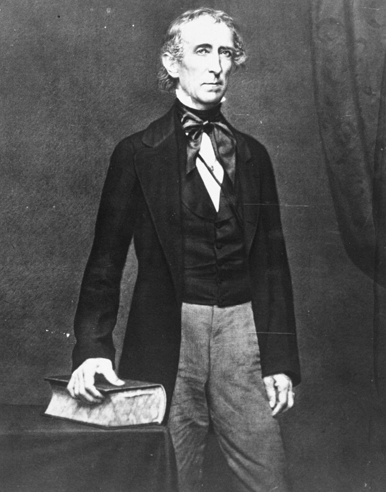 Pero Letitia fue apenas la primera de tres esposas que tuvo el presidente John Tyler y casualmente las tres murieron en la Casa Blanca. ¿Terrible suerte o terrible coincidencia? Otro gran misterio.