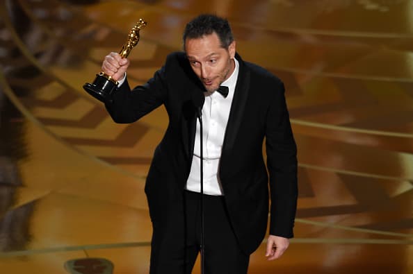Oriundo de Ciudad de México, Emanuel Lubezki ganó también Mejor fotografía con el filme de 2015 de Alejandro G. Iñárritu, 
<i>Birdman</i>.