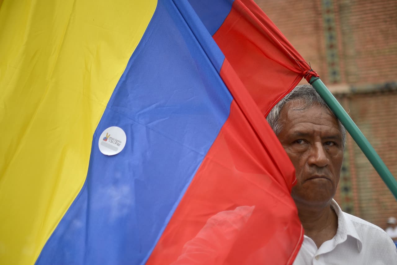 Colombia — Los Ángeles | 
<a href="https://losangeles.consulado.gov.co/" target="_blank">Sitio web</a>
<br>8383 Wilshire Boulevard Suite 420
<br>Beverly Hills CA 90211
<br>Tel:1-323-433-7248; 1-888-764-3326 
<br>Correo: closangeles@cancilleria.gov.co