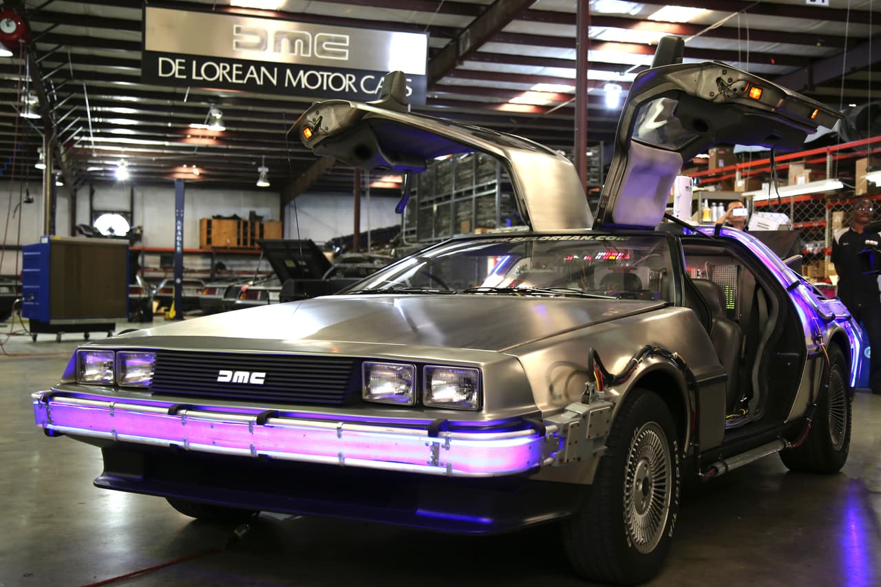 Replican el auto del filme "Volver al Futuro"