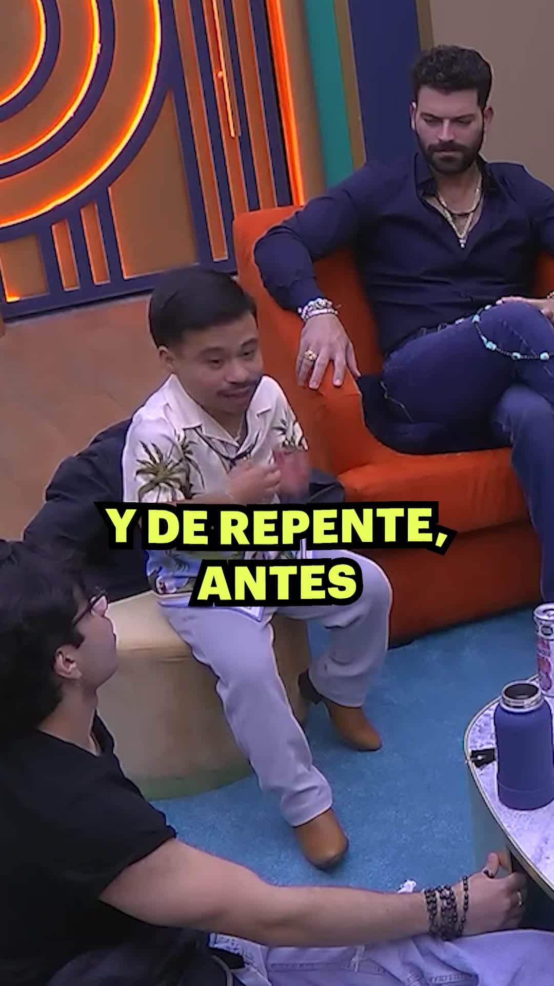 Abelito sí impone moda como Belinda