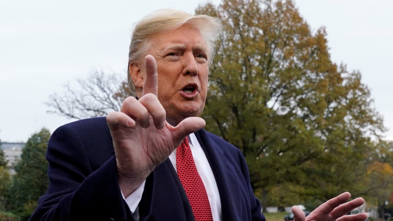Trump firma la orden que prohíbe el asilo a los migrantes que entren ilegalmente al país