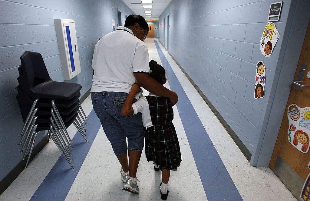 <b>Liberty Hill ISD</b>
<br>
<br>El distrito retrasará las clases dos horas