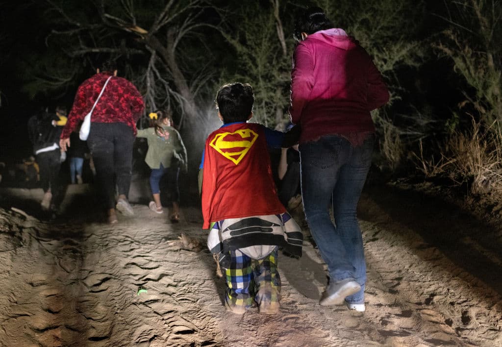 Un niño vivió solo durante 6 meses hasta que la policía lo descubrió 
