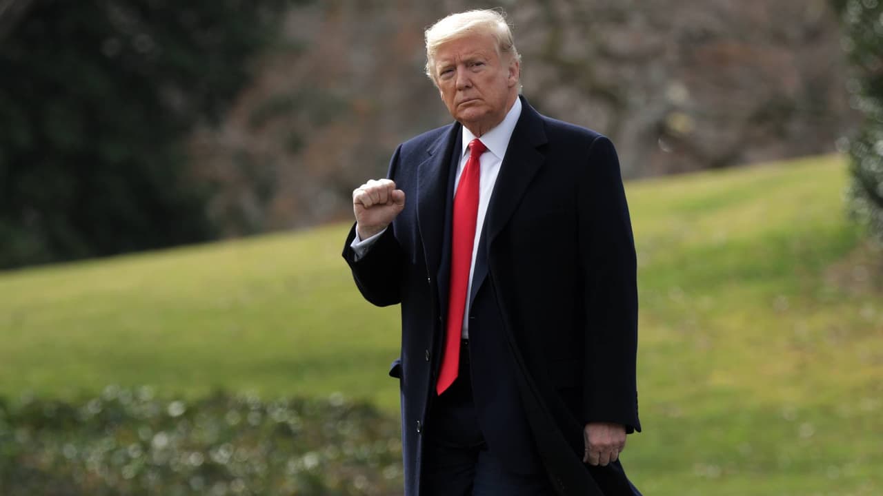 Trump es diagnosticado con insuficiencia venosa crónica tras informes de hinchazón en sus piernas