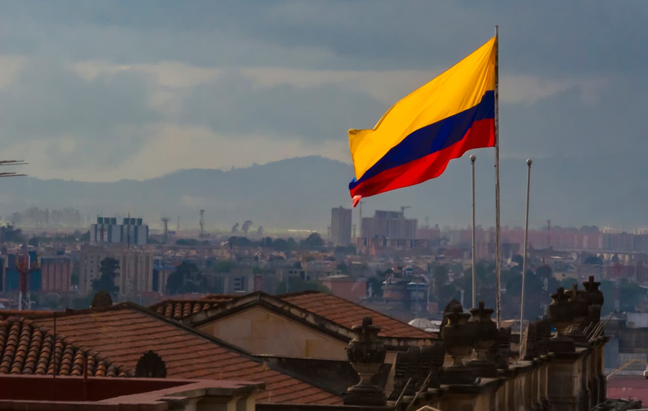 <h3 class="cms-H3-H3">Colombia</h3>
<br>
<b>Categoría</b>: Familia
<br>
<br>Observar aves en el paraíso de la ornitología que es Colombia, la tierra encantada de la película 'Encanto' de Disney.