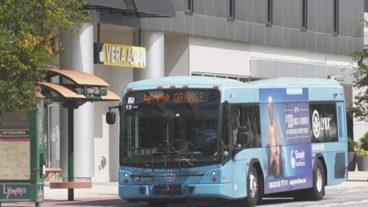 Esto es lo que opina la comunidad sobre el nuevo transporte autónomo que circula en el downtown de Orlando