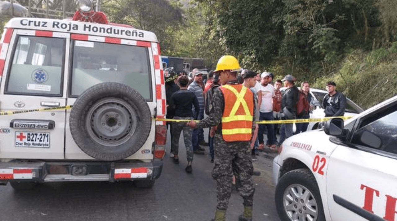 Choque de autobuses deja al menos 17 muertos en el occidente de Honduras