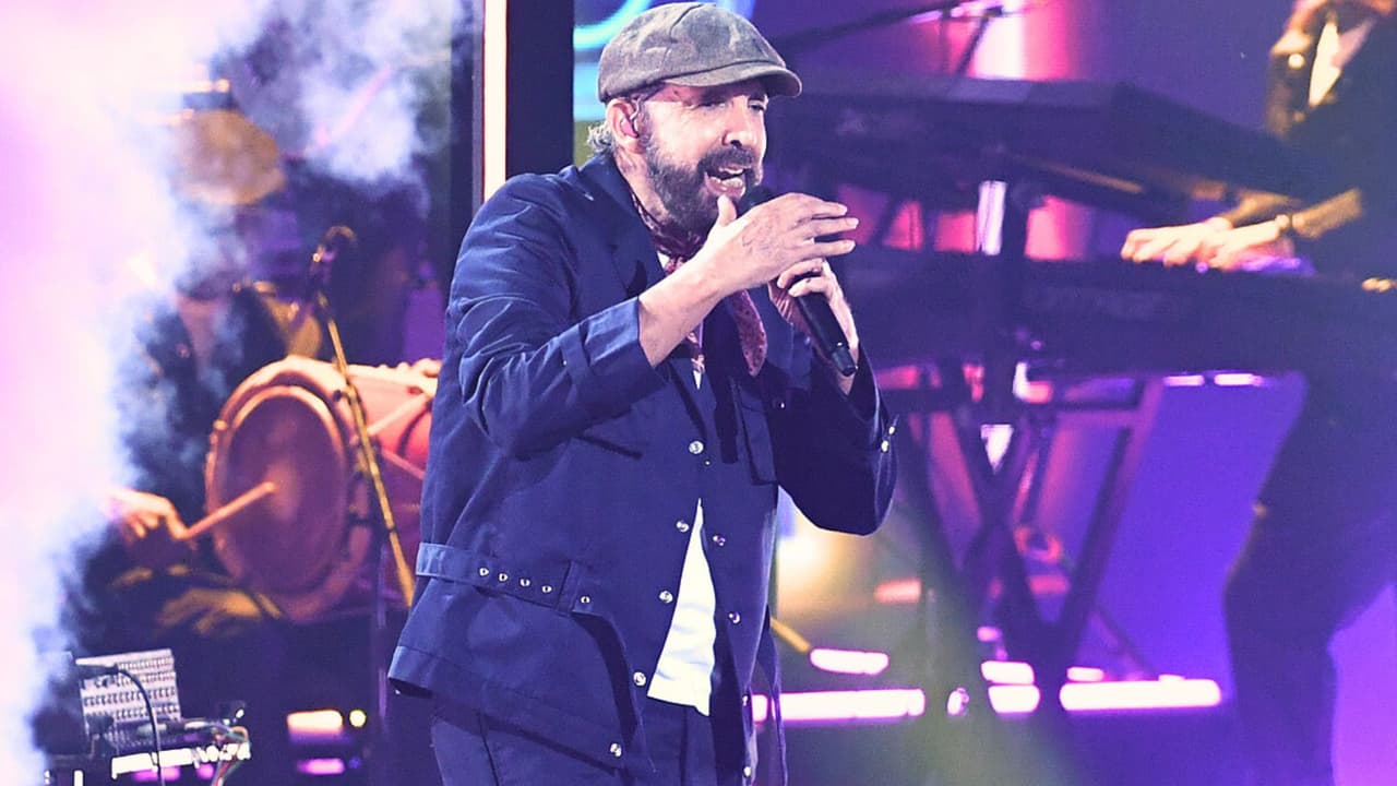 Juan Luis Guerra descarga el sabor de 'Mambo 23' en Latin GRAMMY