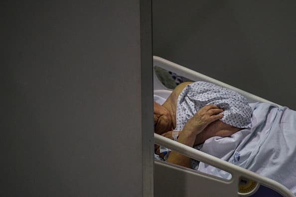 Los CDC alertaron a los médicos de estar pendientes de aquellos pacientes con enfermedades de la piel, quienes son más propensos a contagiarse con la viruela del mono.