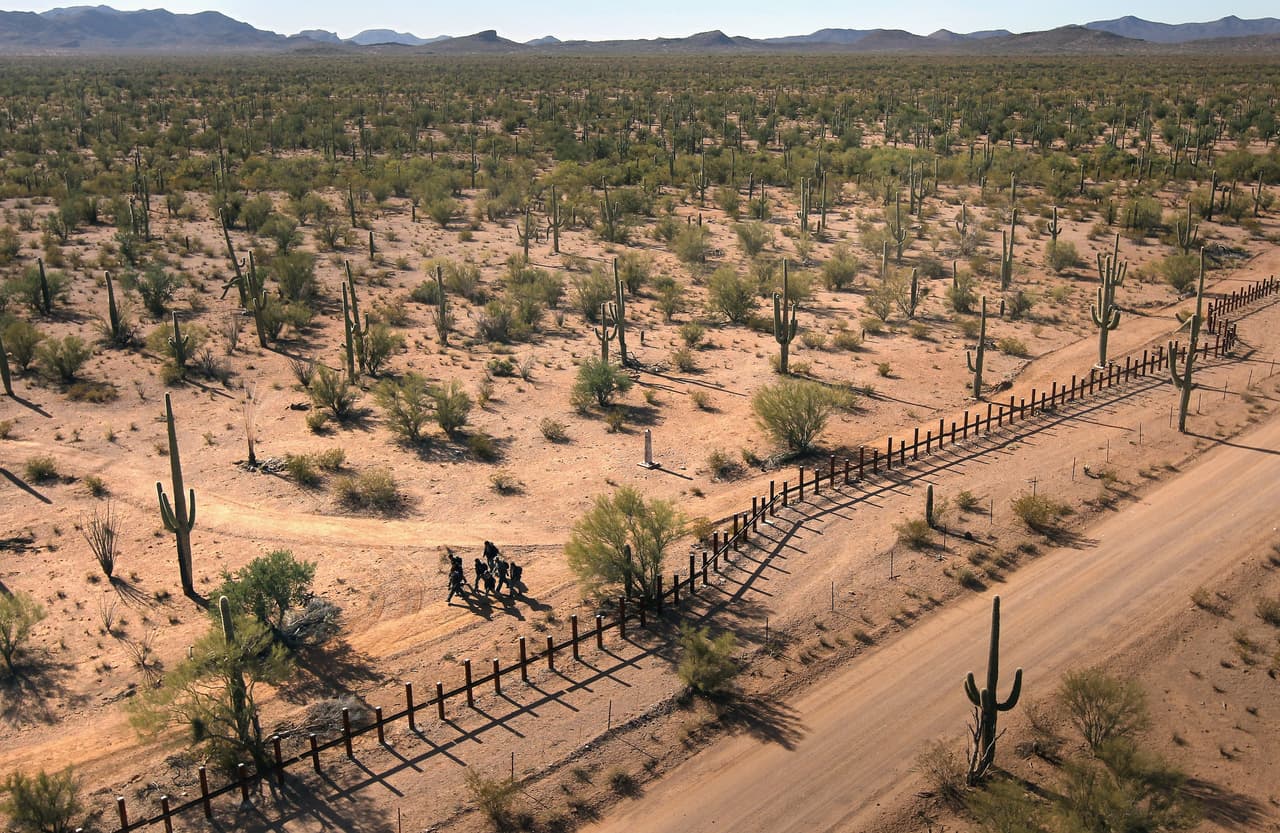 Caminata anual por indocumentados muertos en frontera de Arizona