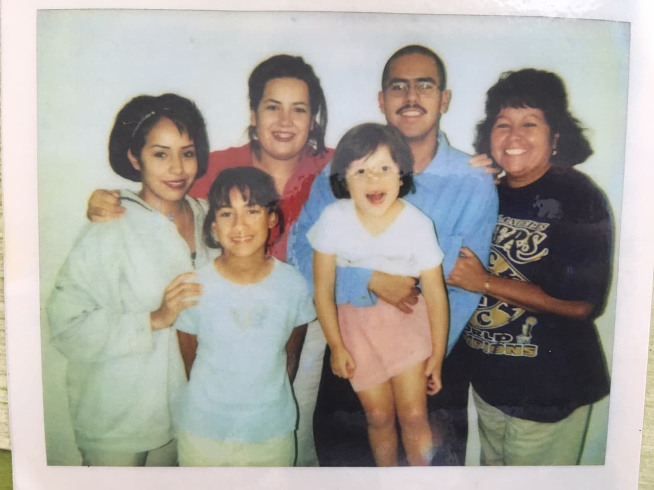 Su madre, hermanas y sobrinas acompañaban a Díaz cuando tenía 26 años y estaba en la cárcel estatal Soledad, en el norte de California.