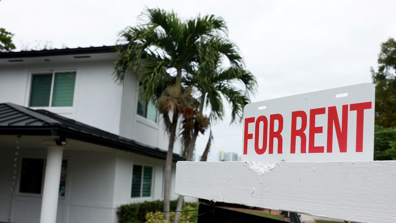 Plan 8 de Miami-Dade: Miles de personas tendrán que seguir esperando por falta de fondos federales