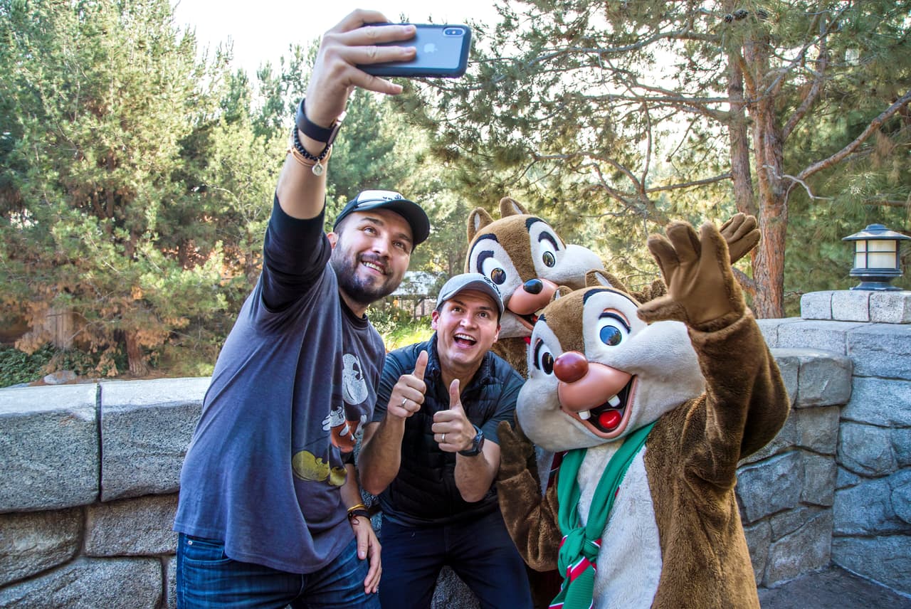 Finalmente, y luego de las bromas que las famosas ardillitas les hicieron, lograron la tan ansiada foto.